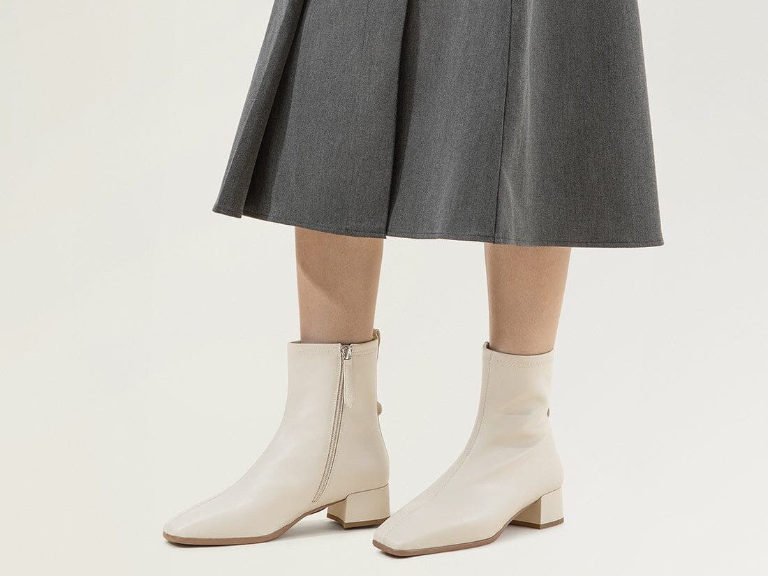 9 Stylish Ways to Wear Ankle Boots with Dresses - 7or9